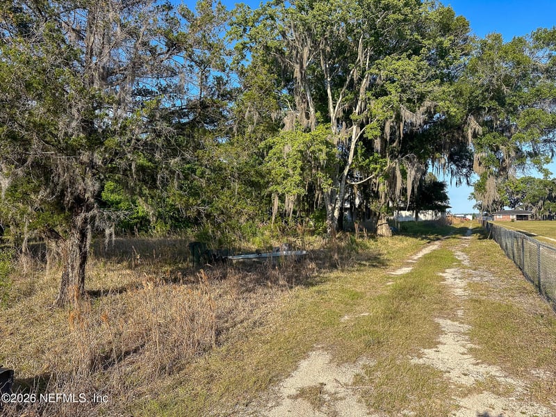 550 Cedar Creek Rd #2, Palatka, FL 32177