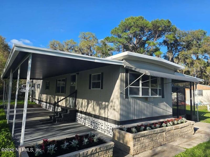 200 Char Ln, Crescent City, FL 32112