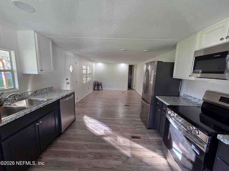 200 Char Ln, Crescent City, FL 32112