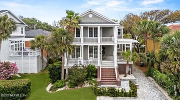 1271 Coast Dr, Atlantic Beach, FL 32233