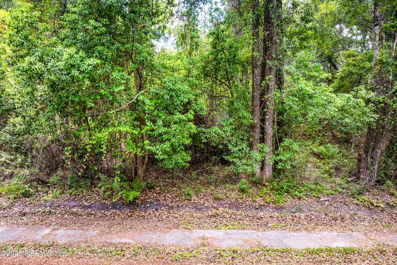 27130 Kentucky St, Hilliard, FL 32046