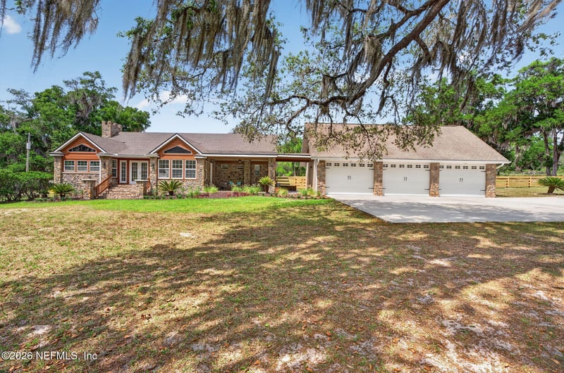 130 Bull Pond Ln, Hawthorne, FL 32640