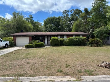 918 Bacall Rd, Jacksonville, FL 32218