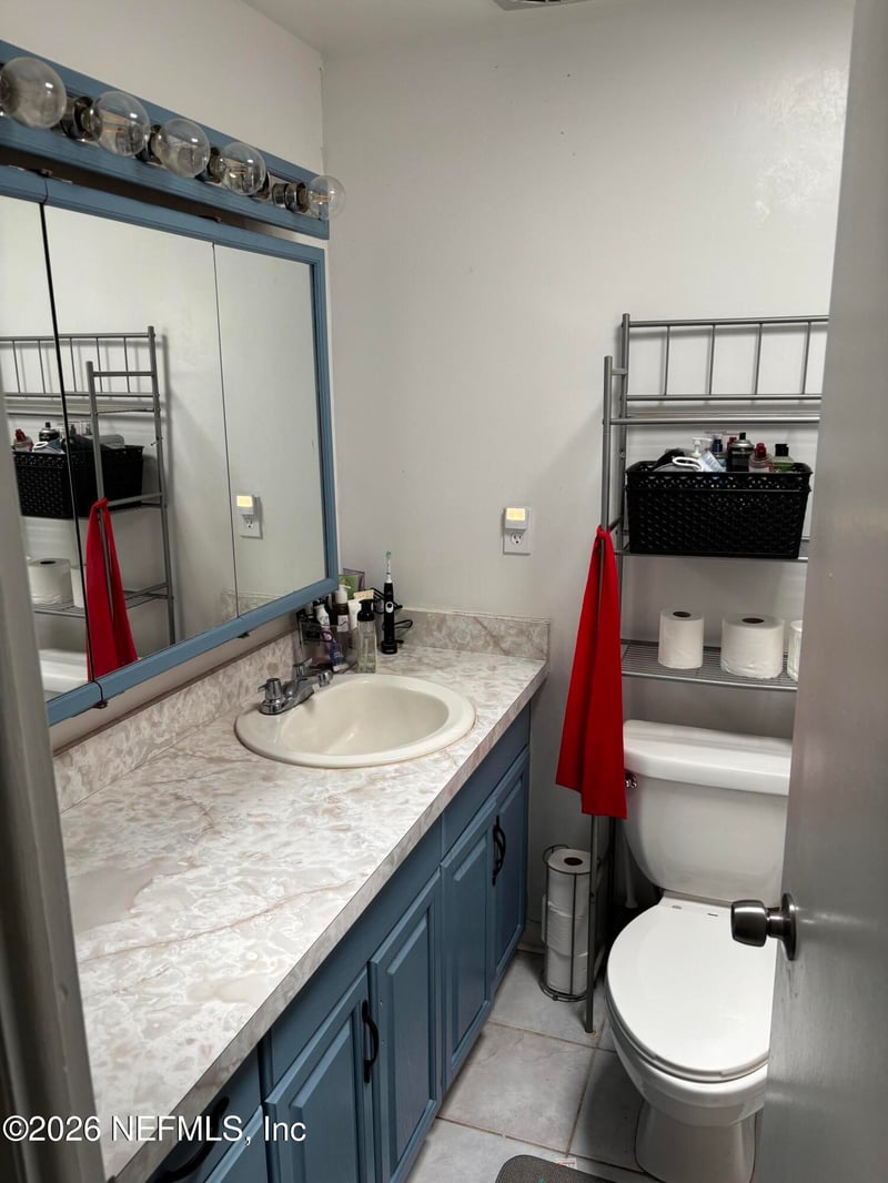 918 Bacall Rd, Jacksonville, FL 32218