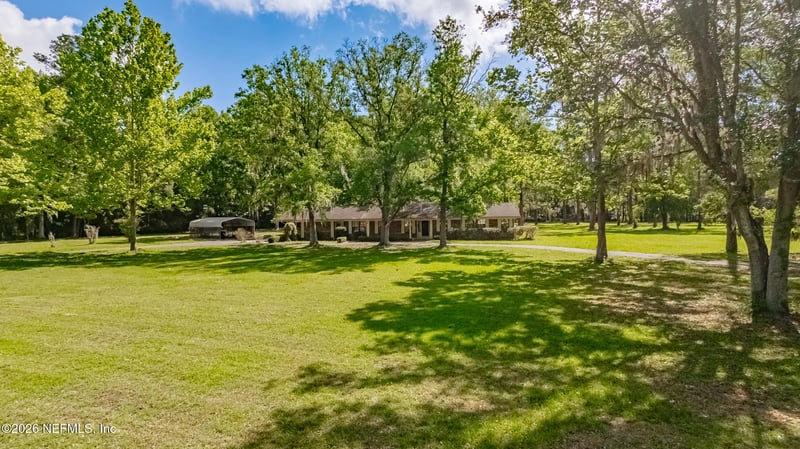 675 Tara Farms Dr, Middleburg, FL 32068