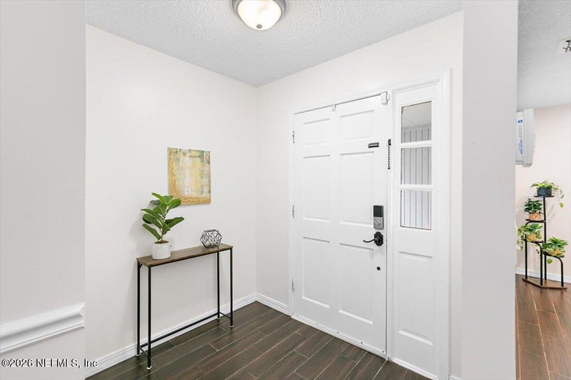 4334 Lake Woodbourne Dr, Jacksonville, FL 32217