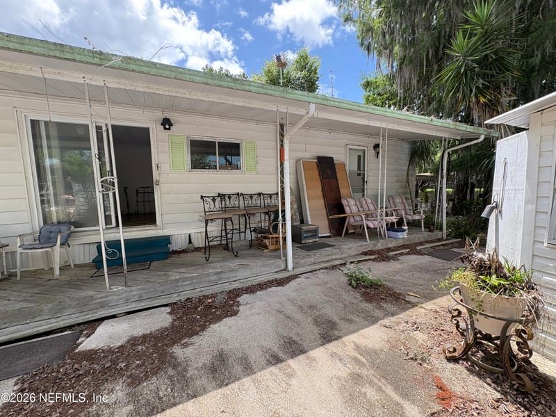 161 Smith Ln, Satsuma, FL 32189