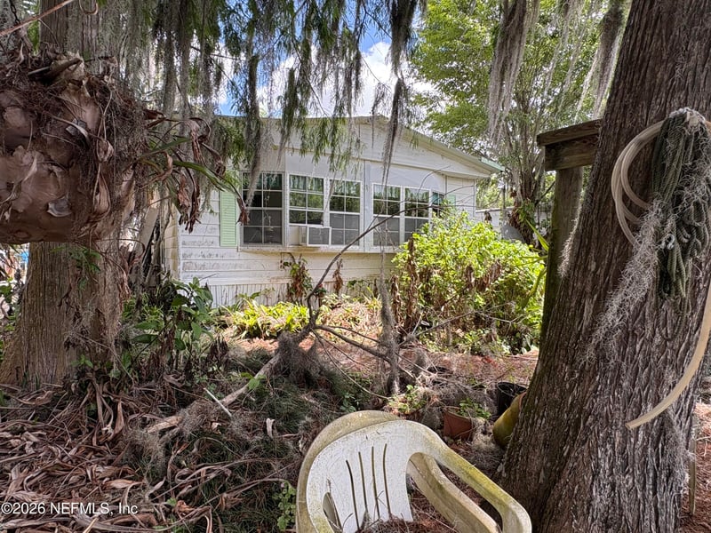 161 Smith Ln, Satsuma, FL 32189