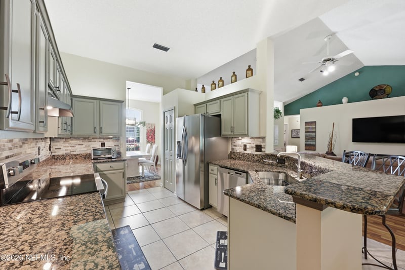 1606 Sandy Springs Dr, Fleming Island, FL 32003