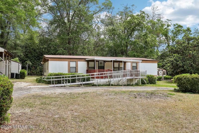 9690 Blackjack Rd, Macclenny, FL 32063