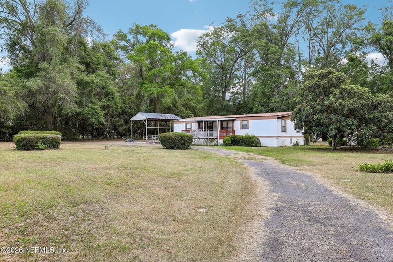 9690 Blackjack Rd, Macclenny, FL 32063
