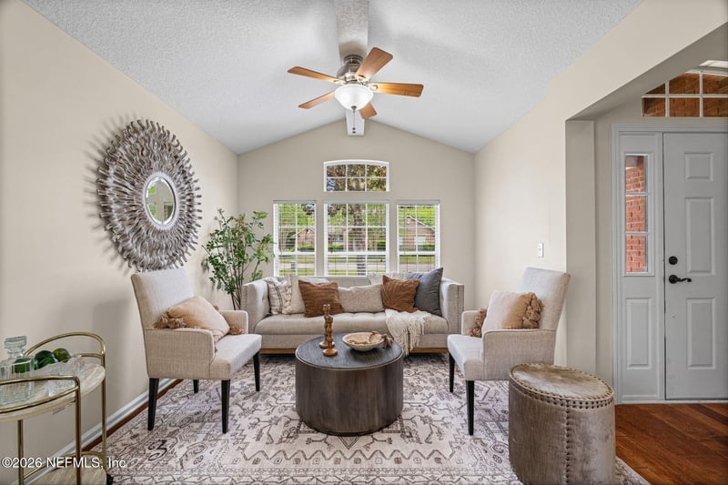 1224 Ribbon Rd, Jacksonville, FL 32259