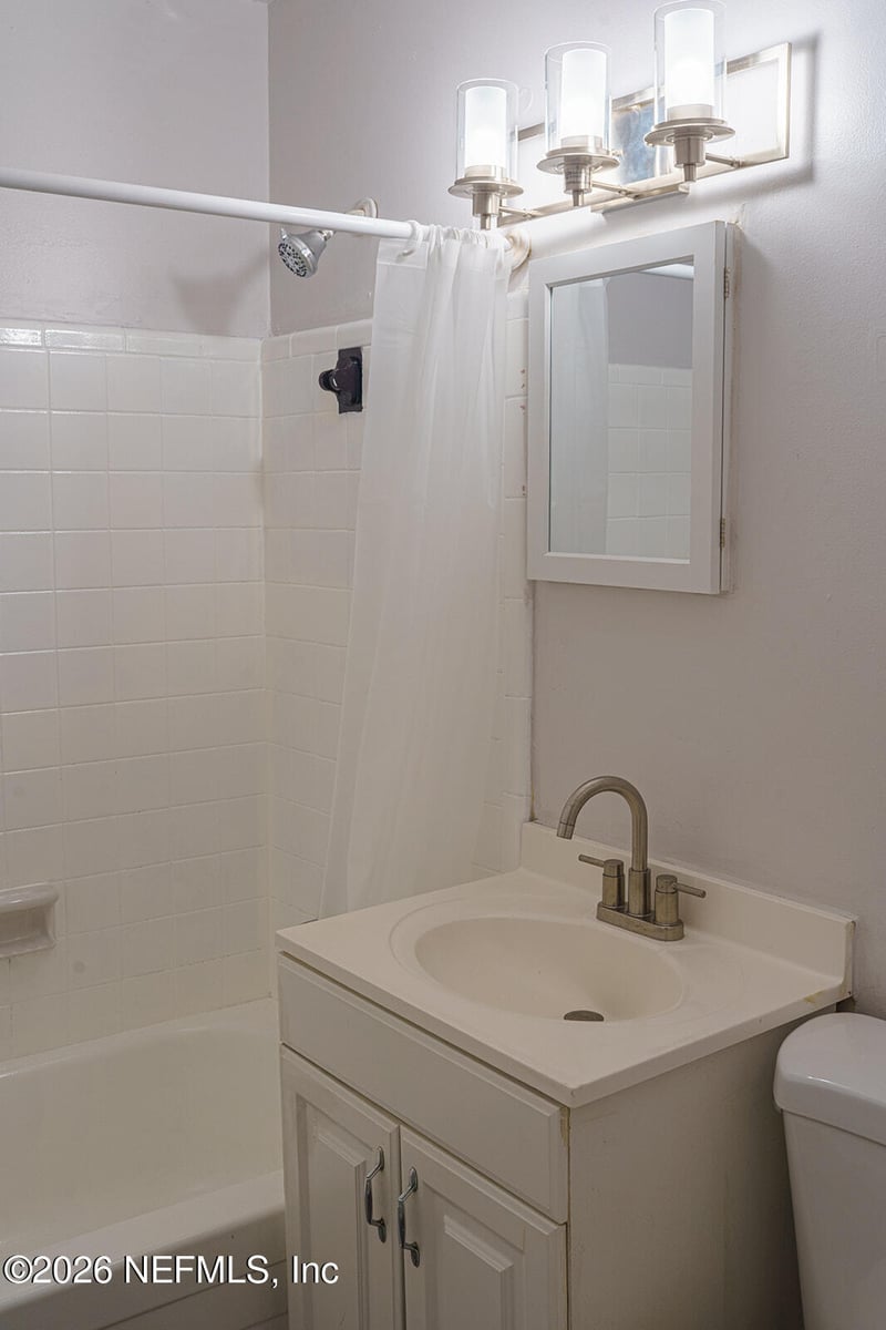 2521 Chris Ct, Jacksonville, FL 32210