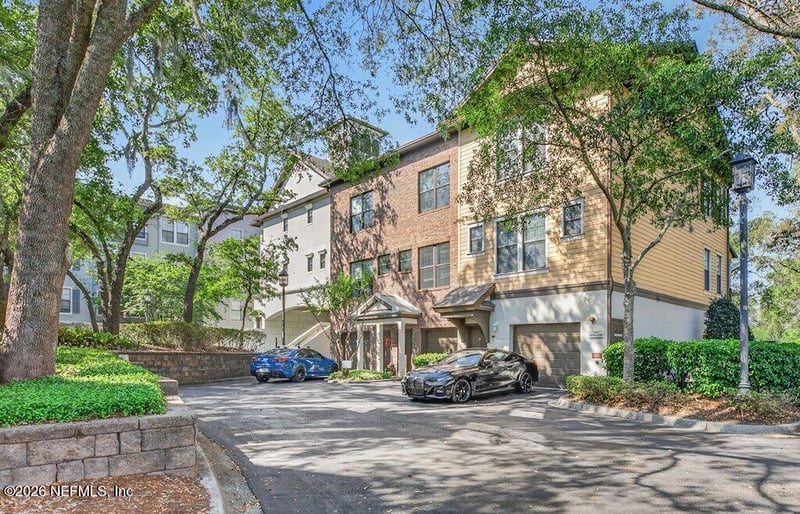 9823 Tapestry Park Cir #302, Jacksonville, FL 32246