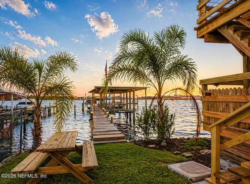 209 Trout River Dr, Jacksonville, FL 32208