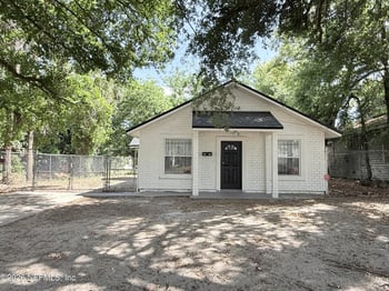 526 Pippin St, Jacksonville, FL 32206