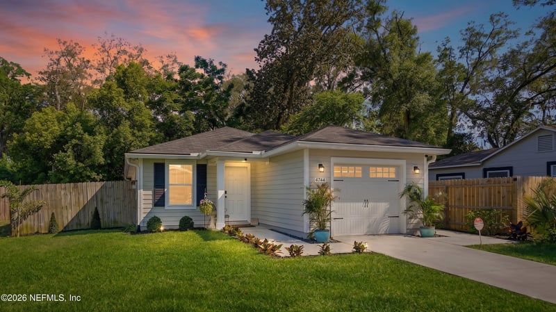 4744 Ridgewood Ave, Jacksonville, FL 32207
