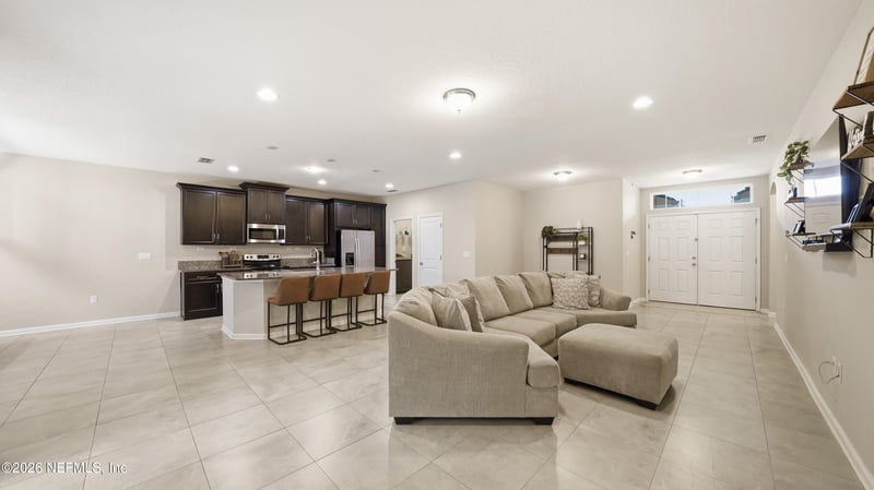 15475 Turkoman Cir, Jacksonville, FL 32218