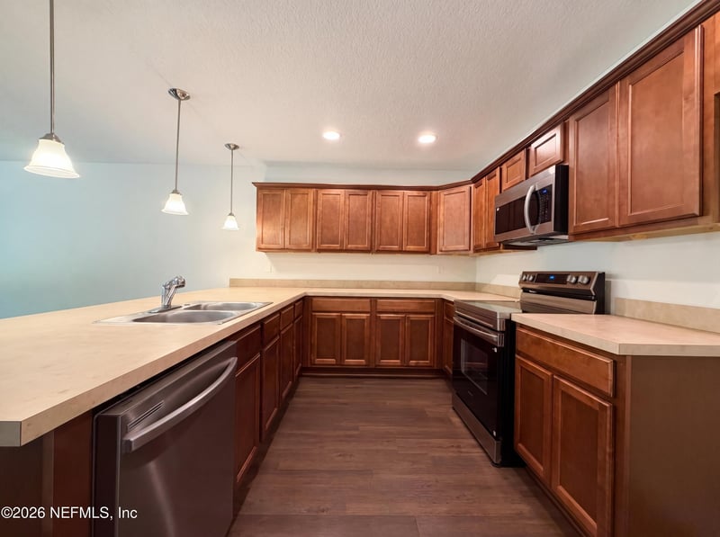 5925 Davon St, Jacksonville, FL 32244