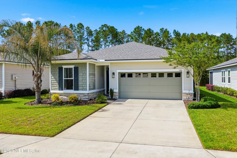 1961 Amberly Dr, Middleburg, FL 32068