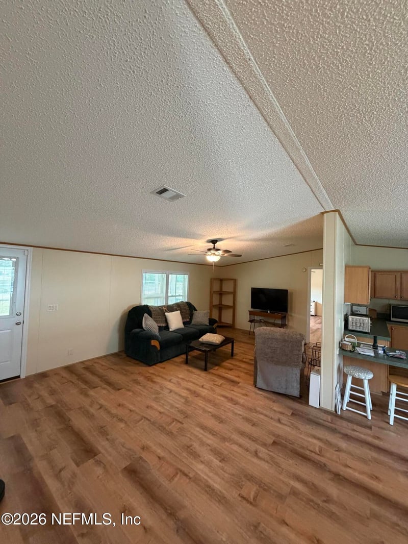 107 Trout Trl, Crescent City, FL 32112