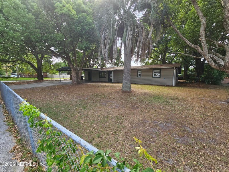 308 Bonnlyn Dr, Orange Park, FL 32073