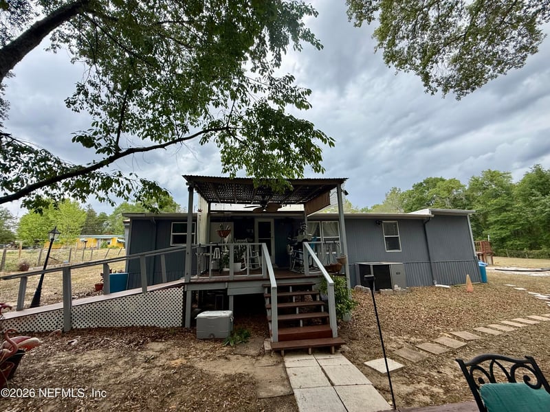 424 New Jersey Ave, Hawthorne, FL 32640