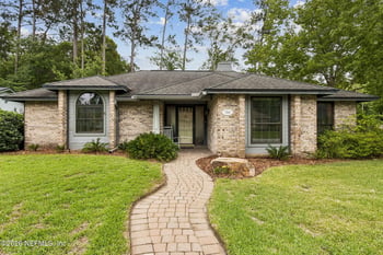 7364 Secret Woods Dr, Jacksonville, FL 32216