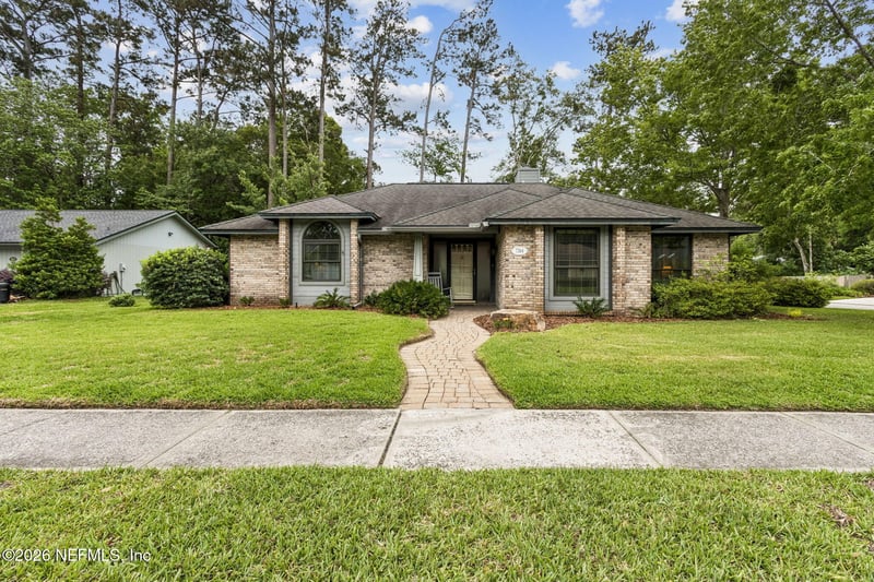 7364 Secret Woods Dr, Jacksonville, FL 32216