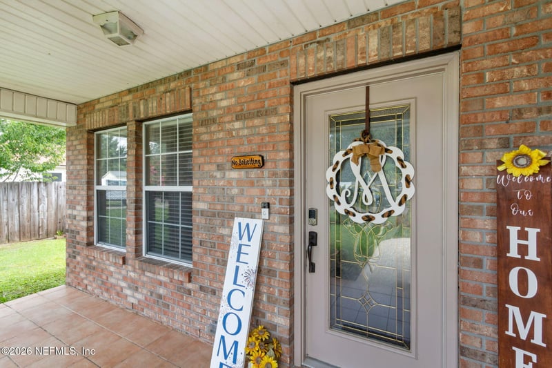 763 Roland Lakes Dr, Jacksonville, FL 32220