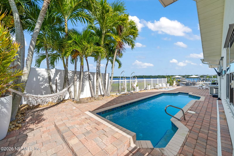 390 Wainai Dr, Merritt Island, FL 32953