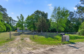 216 Yucca St, Middleburg, FL 32068
