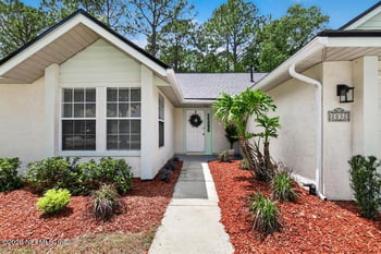 2032 St Martins Dr, Jacksonville, FL 32246