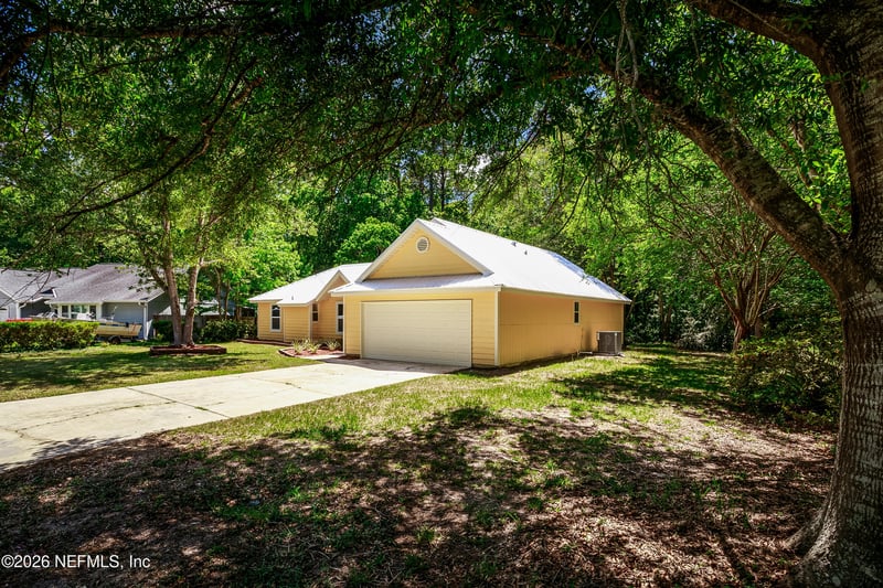 1225 Bee St, Orange Park, FL 32065