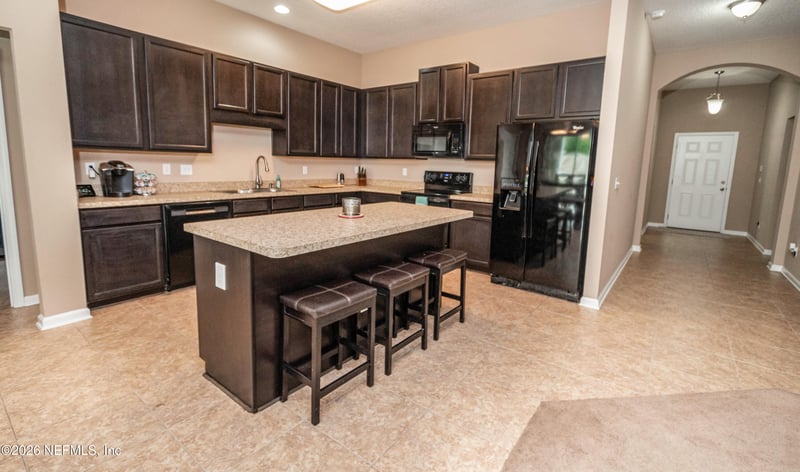 5520 Huckleberry Trl, Macclenny, FL 32063