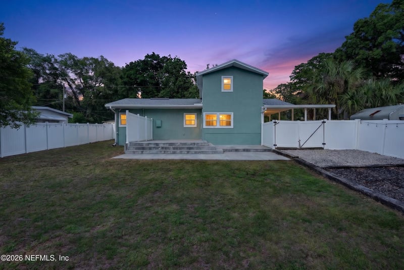 1364 Domas Dr, Jacksonville, FL 32211