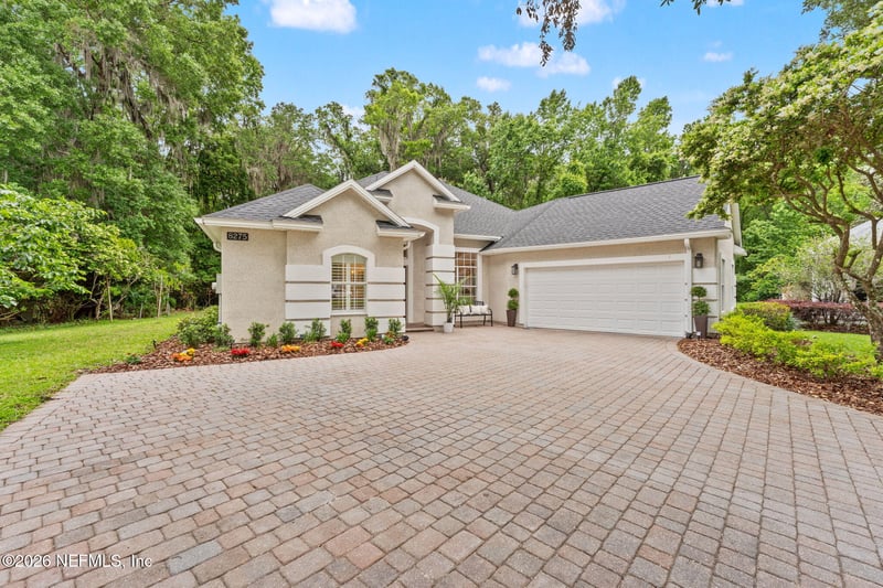 8275 Persimmon Hill Ln, Jacksonville, FL 32256