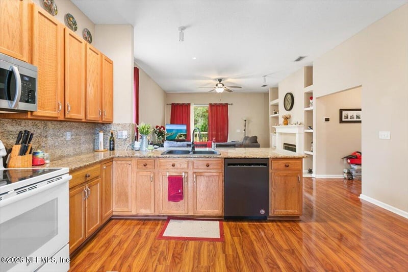 485 Mackenzie Cir, St Augustine, FL 32092