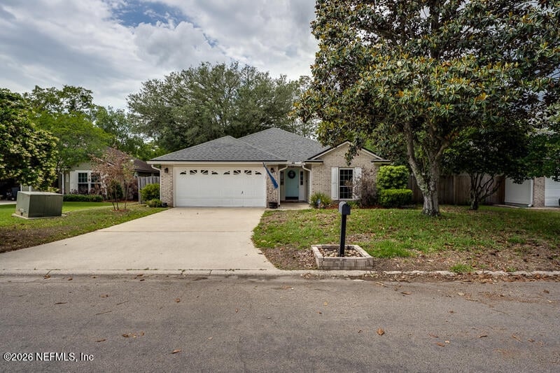 8005 Macinnes Dr, Jacksonville, FL 32244