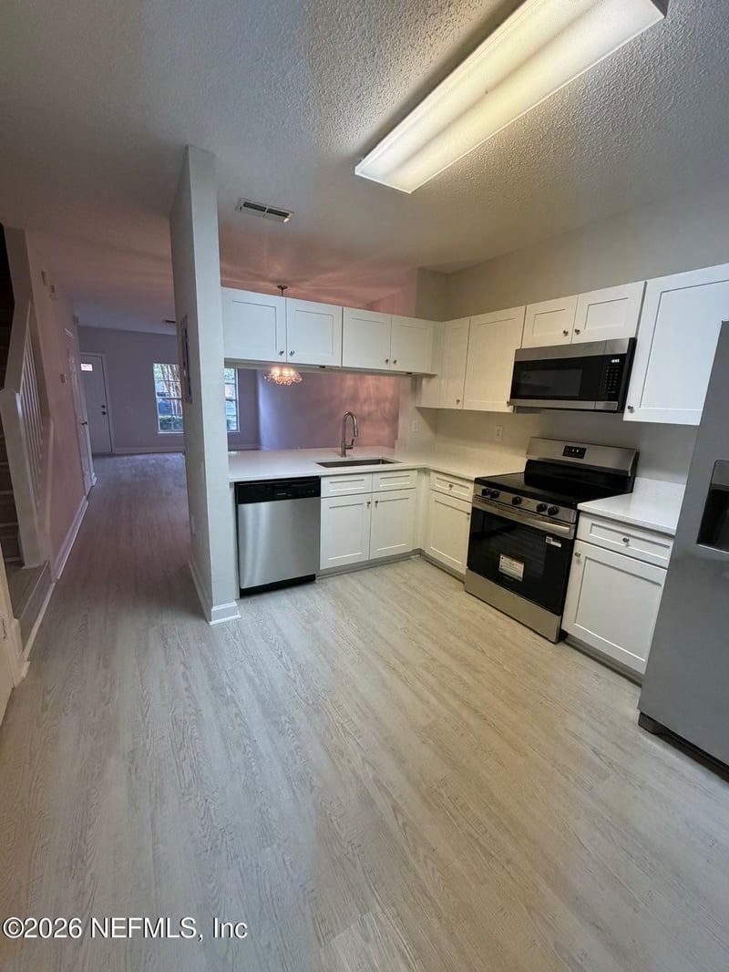 12311 Kensington Lakes Dr #905, Jacksonville, FL 32246