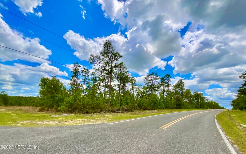 000 Melrose Landing Blvd, Hawthorne, FL 32640