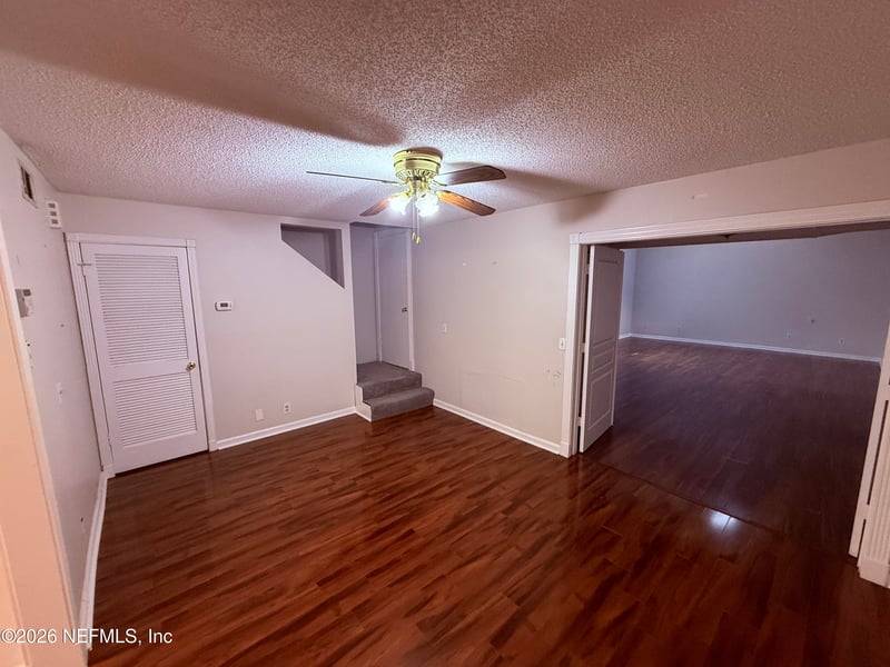 8323 Century Point Dr, Jacksonville, FL 32216