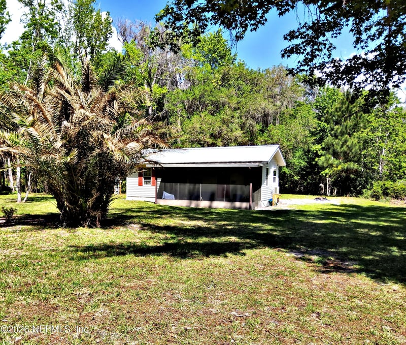 118 Hubers Fish Camp Rd, Crescent City, FL 32112