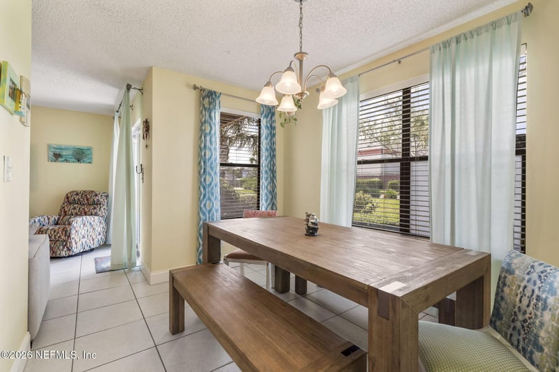 1030 4th St #1B, Jacksonville Beach, FL 32250