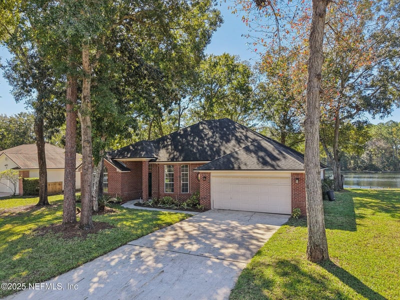 208 Honeysuckle Way, St Johns, FL 32259