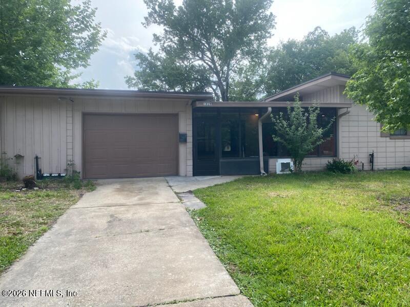 1038 La Marche Dr, Jacksonville, FL 32205