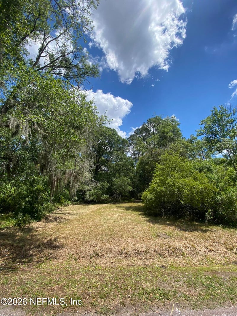 Waxwing Ave, Jacksonville, FL 32219