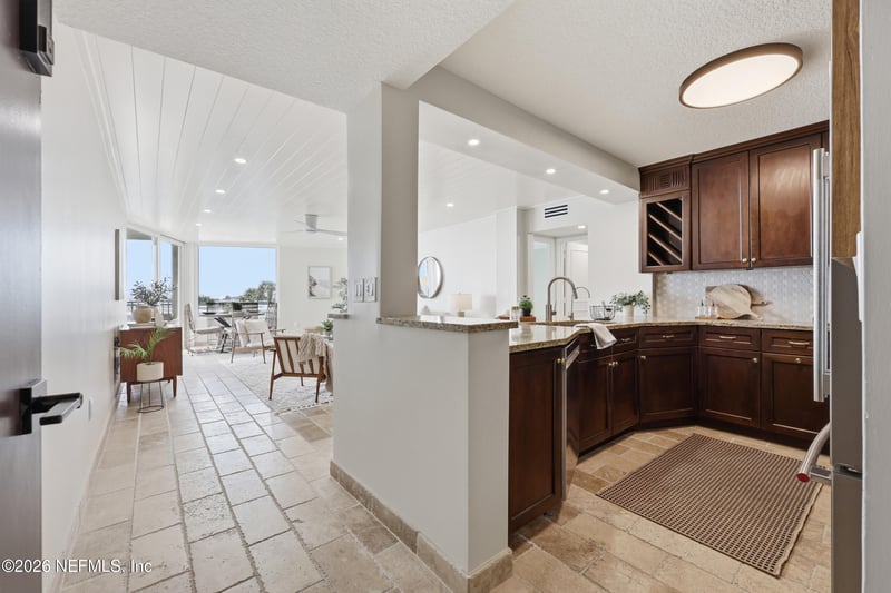 2200 Ocean Dr #4A, Jacksonville Beach, FL 32250