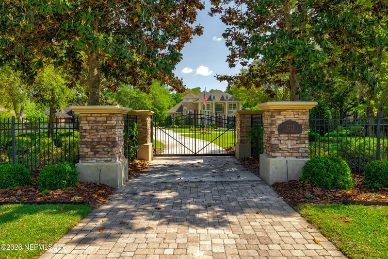 3225 Bishop Estates Rd, St Johns, FL 32259
