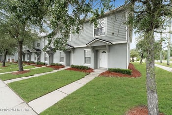 8400 Mcgirts Village Ln, Jacksonville, FL 32210